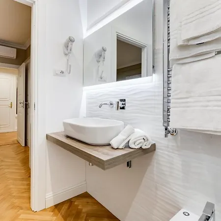 Mellini Palace By Premium Collection Pensjonat