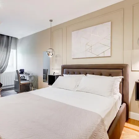 Mellini Palace By Premium Collection Pensjonat