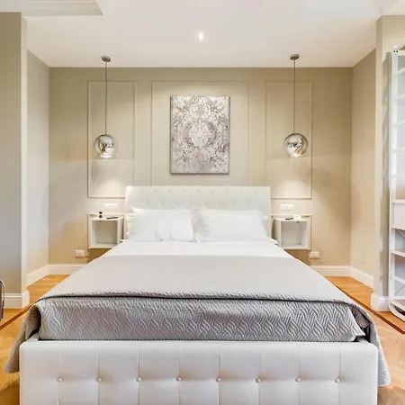 Mellini Palace By Premium Collection Maison d'hôtes
